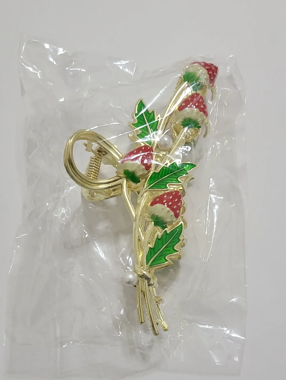 Gold-tone Strawberry Leaf Hair Claw Clip with Red & Green Enamel NWOT